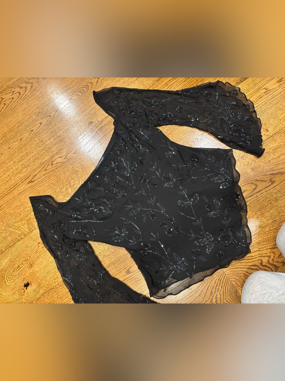 Y2K Boston Proper Size M 100% Silk Asymmetrical Gothic Fairy Hem Sequin Blouse - Picture 2 of 9